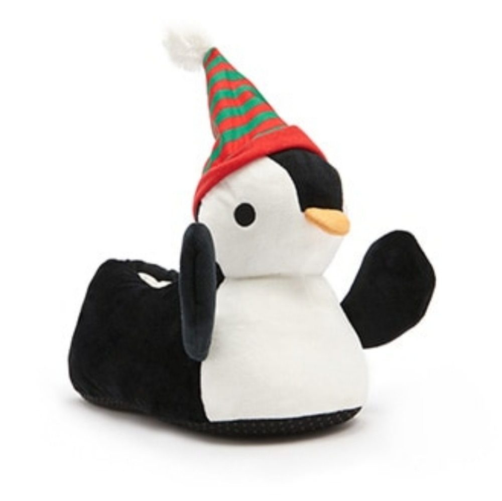 Penguin holiday slippers 🐧 Nwot